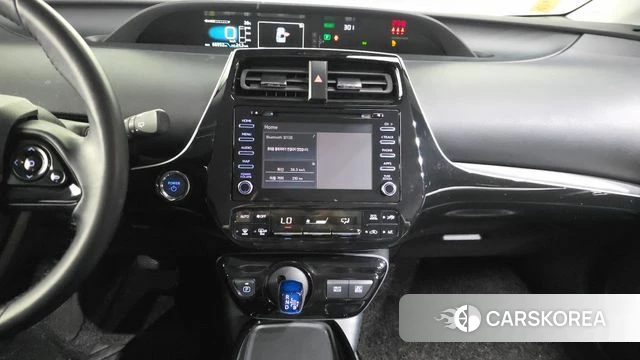 Toyota Prius 4th Generation 2019 Белый из Кореи, фото 5