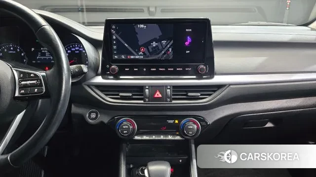 Kia The New K3 2nd generation 2021 Белый из Кореи, фото 5