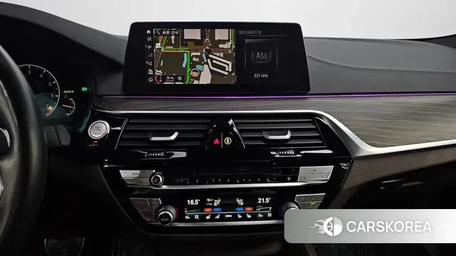 BMW 5 Series (G30) 2019 Белый из Кореи, фото 5