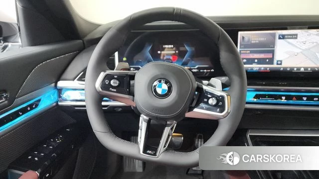 BMW 7 Series (G70) 2025 Черный из Кореи, фото 5