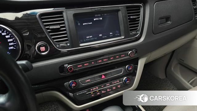 Kia The New Carnival 2018 Белый из Кореи, фото 5