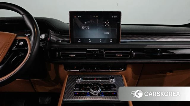 Lincoln Aviator 2nd generation 2020 Белый из Кореи, фото 5