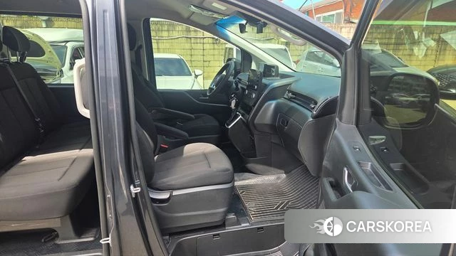 Hyundai Staria 2023 Серый из Кореи, фото 5