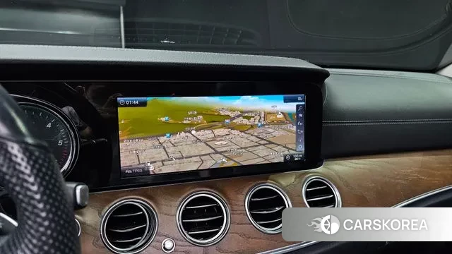 Mercedes-Benz E-Class W213 2018 Серый из Кореи, фото 5