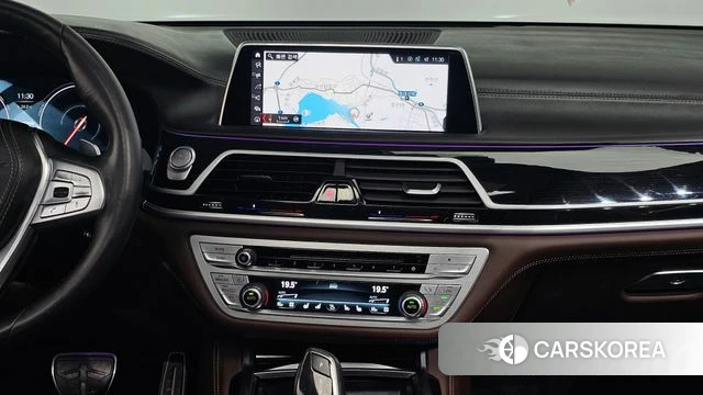 BMW 7 Series (G11) 2019 Белый из Кореи, фото 5