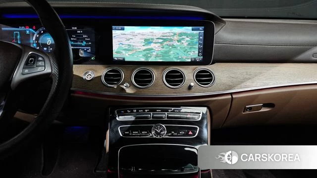 Mercedes-Benz E-Class W213 2018 Черный из Кореи, фото 5