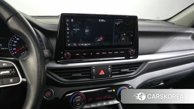 Kia The New K3 2nd generation 2021 Белый из Кореи, фото 5
