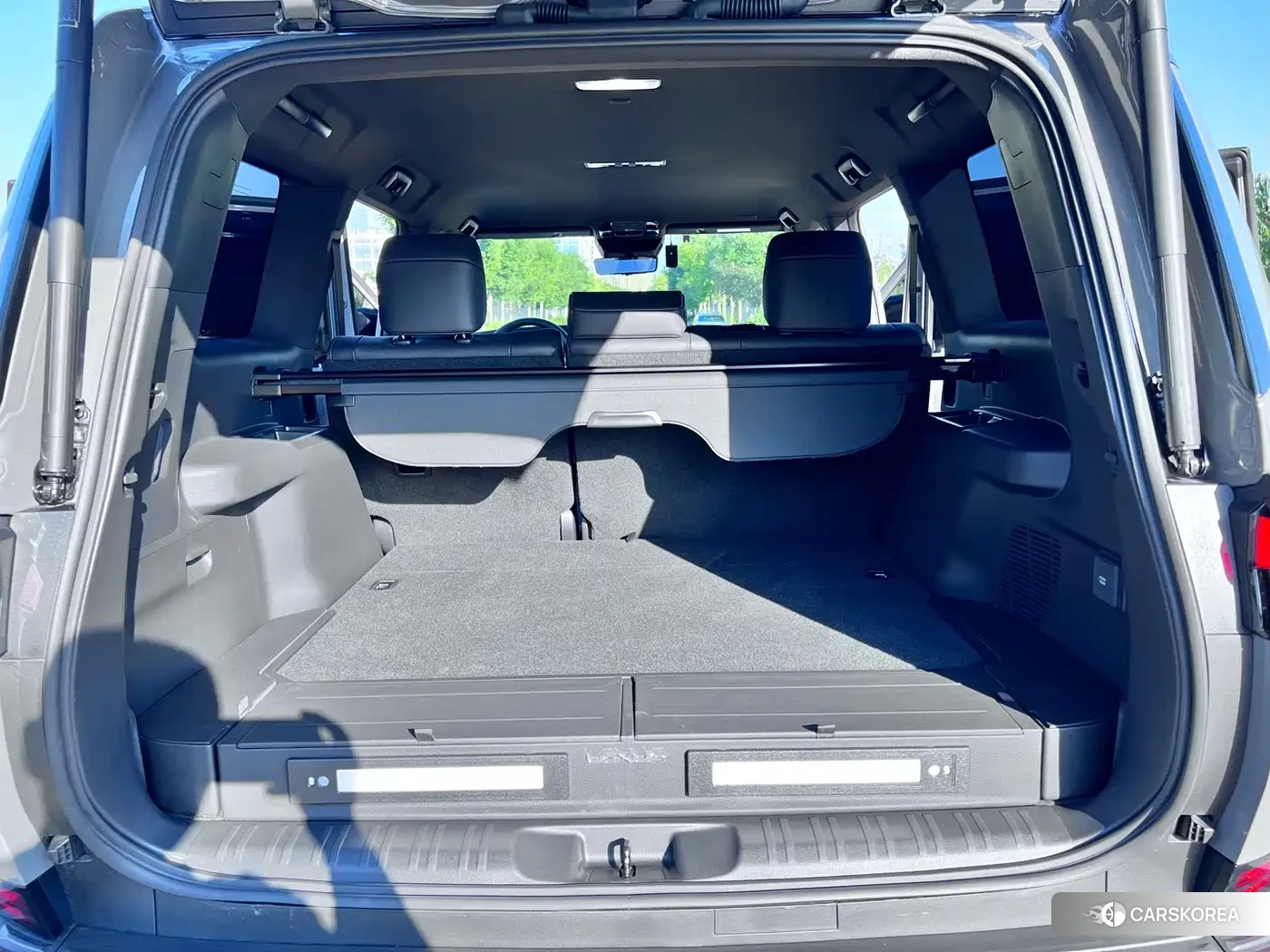 Lexus GX 2025 Silver/gray из Китая, фото 5