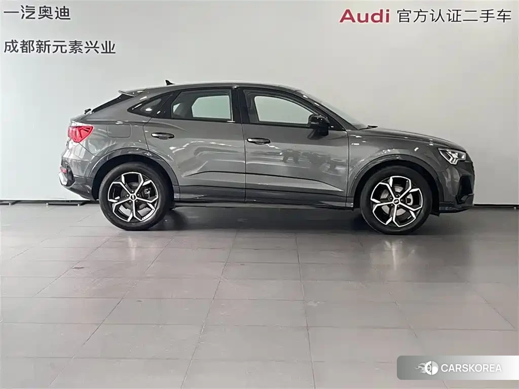 Audi Q3 Sportback 2023 Silver/gray из Китая, фото 5