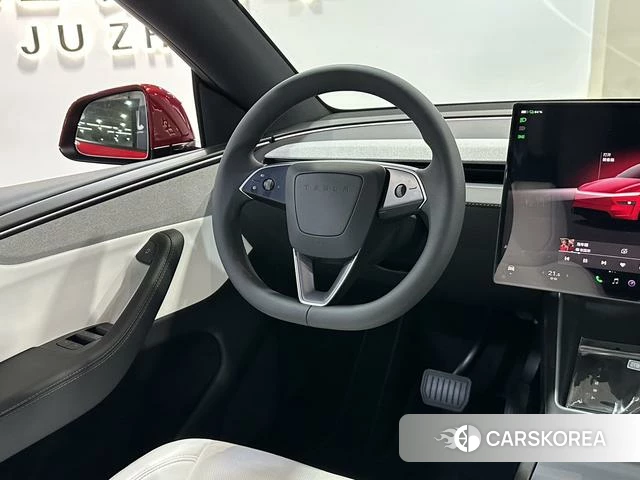 Tesla Model Y 2026 Красный из Китая, фото 5