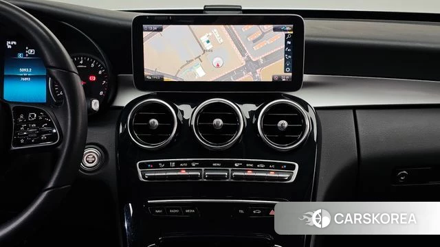 Mercedes-Benz C-Class W205 2020 Белый из Кореи, фото 5