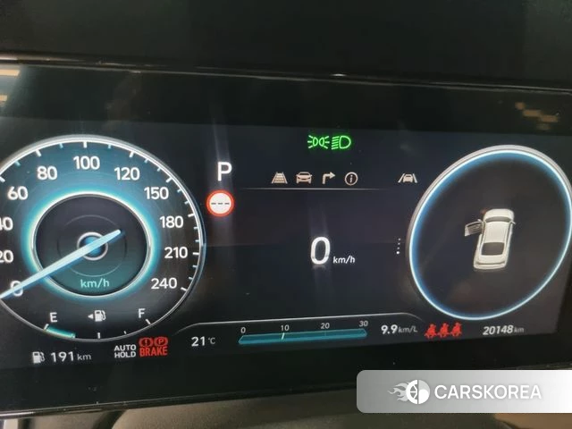 Hyundai The New Avante (CN7) 2023 Белый из Кореи, фото 5