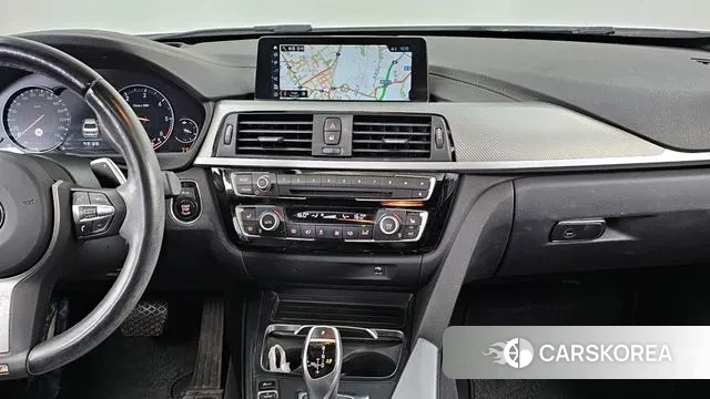 BMW 3 Series (G20) 2018 Белый из Кореи, фото 5