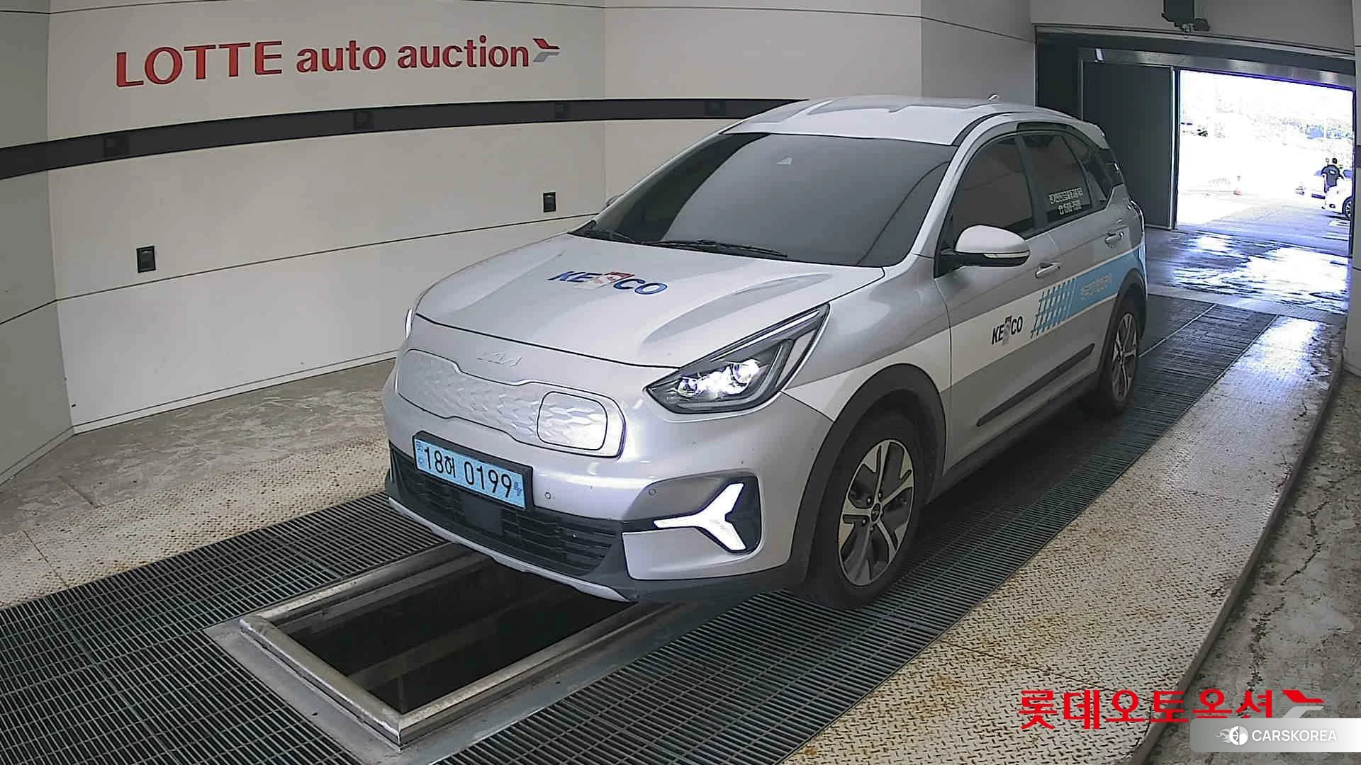 Kia Niro Plus 2023 Sparkling Silver из Кореи, фото 5