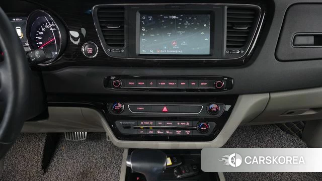 Kia The New Carnival 2019 Белый из Кореи, фото 5