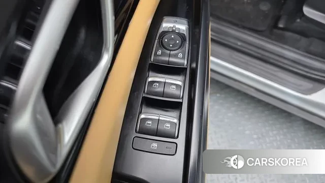 Kia Carnival 4th generation 2022 Серебряный из Кореи, фото 5