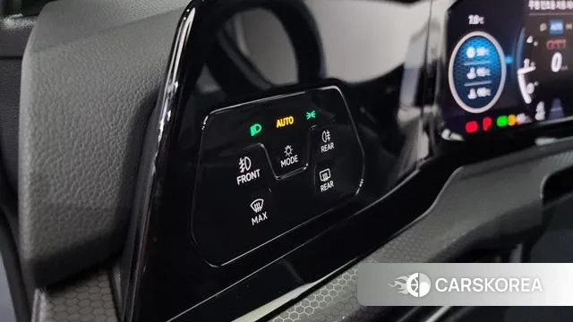 Volkswagen Golf 8th Generation 2024 Серый из Кореи, фото 5