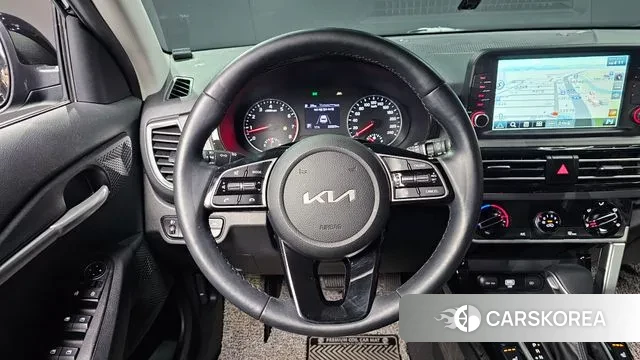 Kia Seltos 2021 Черный из Кореи, фото 5