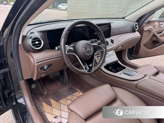 Mercedes-Benz E-class 2022 Черный из Китая, фото 5