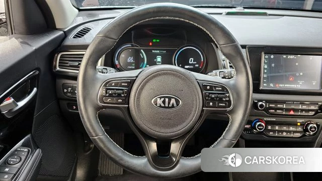 Kia Niro EV 2021 Серебряный из Кореи, фото 5