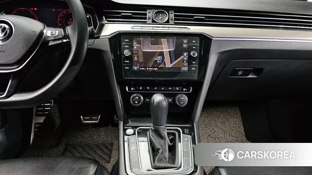 Volkswagen Arteon 2020 Белый из Кореи, фото 5