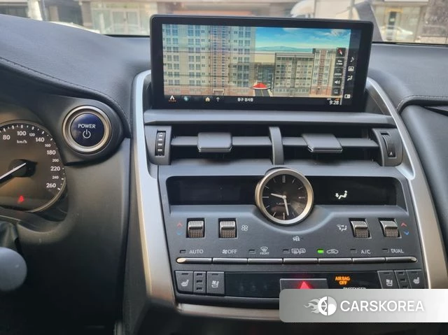 Lexus NX300h 2021 Серый из Кореи, фото 5