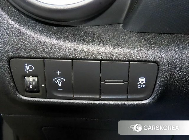 Hyundai Kona 2018 Серебристо-серый из Кореи, фото 5