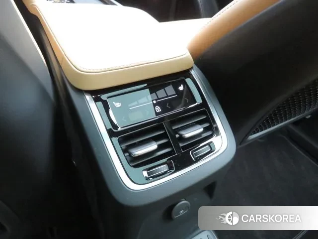 Volvo XC90 second Generation 2024 Серый из Кореи, фото 5