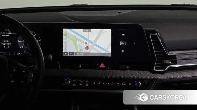 Kia Sportage 5th Generation 2023 Белый из Кореи, фото 5