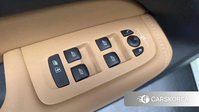 Volvo XC60 second Generation 2019 Белый из Кореи, фото 5