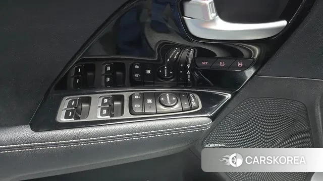 Kia Niro EV 2021 Серебряный из Кореи, фото 5