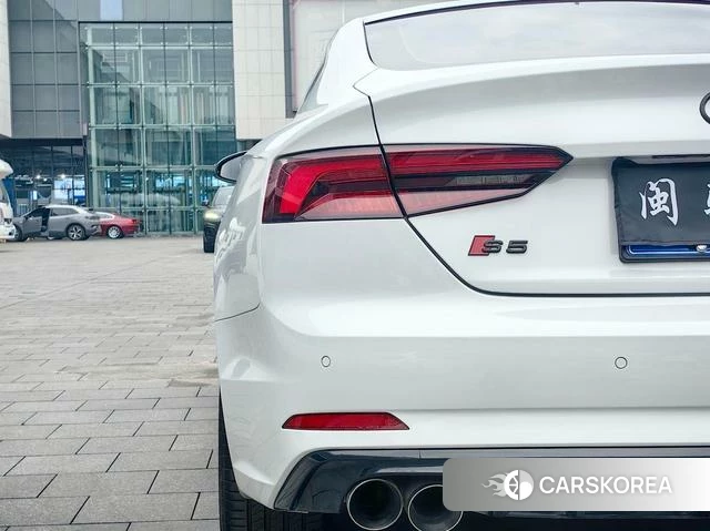 Audi A5 2018 Белый из Китая, фото 5