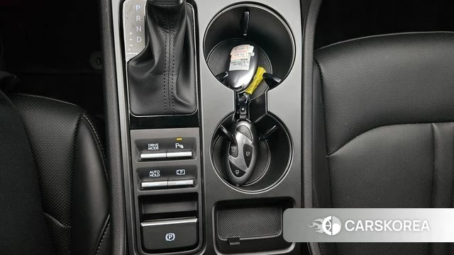 Hyundai Sonata D Edge (DN8) 2025 Светло-серебряный цвет из Кореи, фото 5