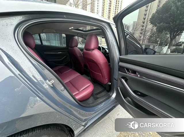 Mazda 3 Angkesaila 2022 Темно-серый из Китая, фото 5