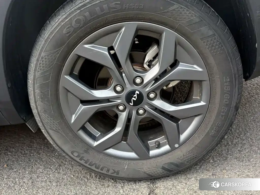 Kia Seltos 2024 Белый из Китая, фото 5