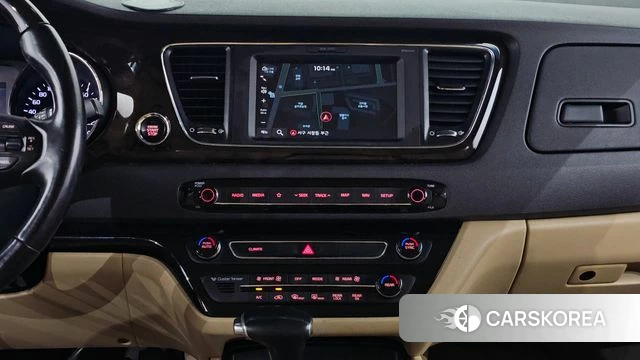Kia The New Carnival 2018 Белый из Кореи, фото 5