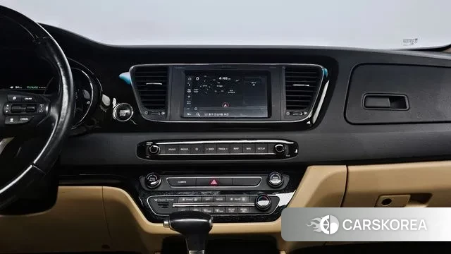 Kia The New Carnival 2018 Белый из Кореи, фото 5