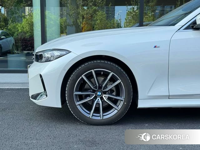 BMW 3 series 2023 Белый из Китая, фото 5