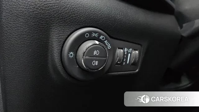 Jeep Compass 2nd Generation 2022 Черный из Кореи, фото 5