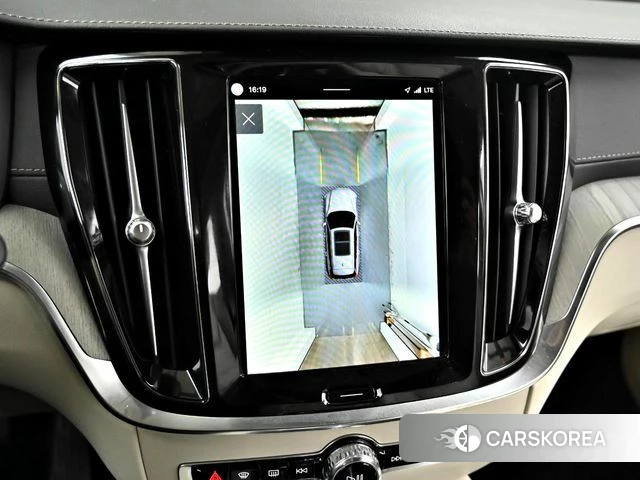 Volvo V60 Cross-Country 2nd Generation 2022 Белый из Кореи, фото 5