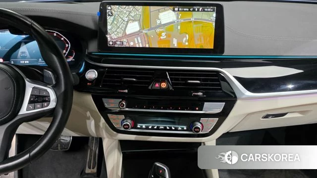 BMW 5 Series (G30) 2021 Синий из Кореи, фото 5