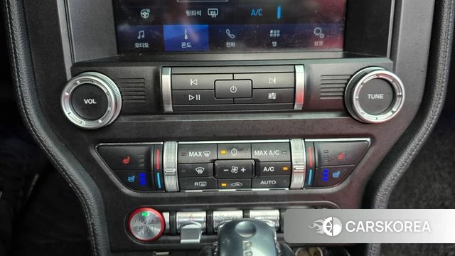 Ford Mustang 2021 Белый из Кореи, фото 5