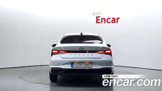 Hyundai Avante (CN7) 2022 Белый из Кореи, фото 5