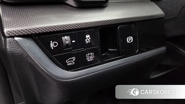 Kia Sportage 5th Generation Hybrid 2023 Серый из Кореи, фото 5