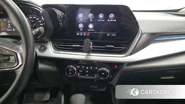 Chevrolet (GM Daewoo) Trax Crossover 2023 Белый из Кореи, фото 5