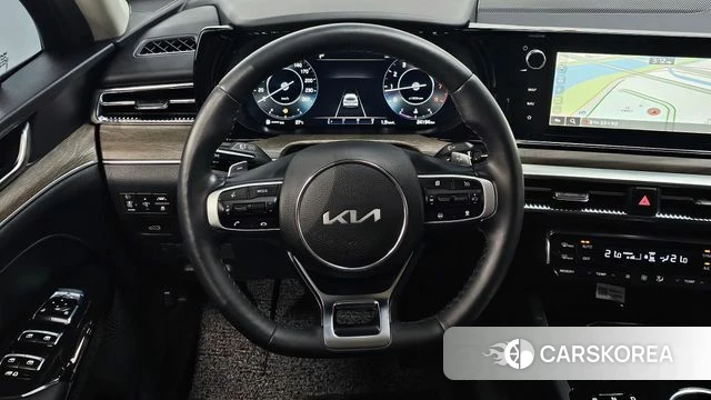 Kia K5 3rd generation 2023 Серый из Кореи, фото 5