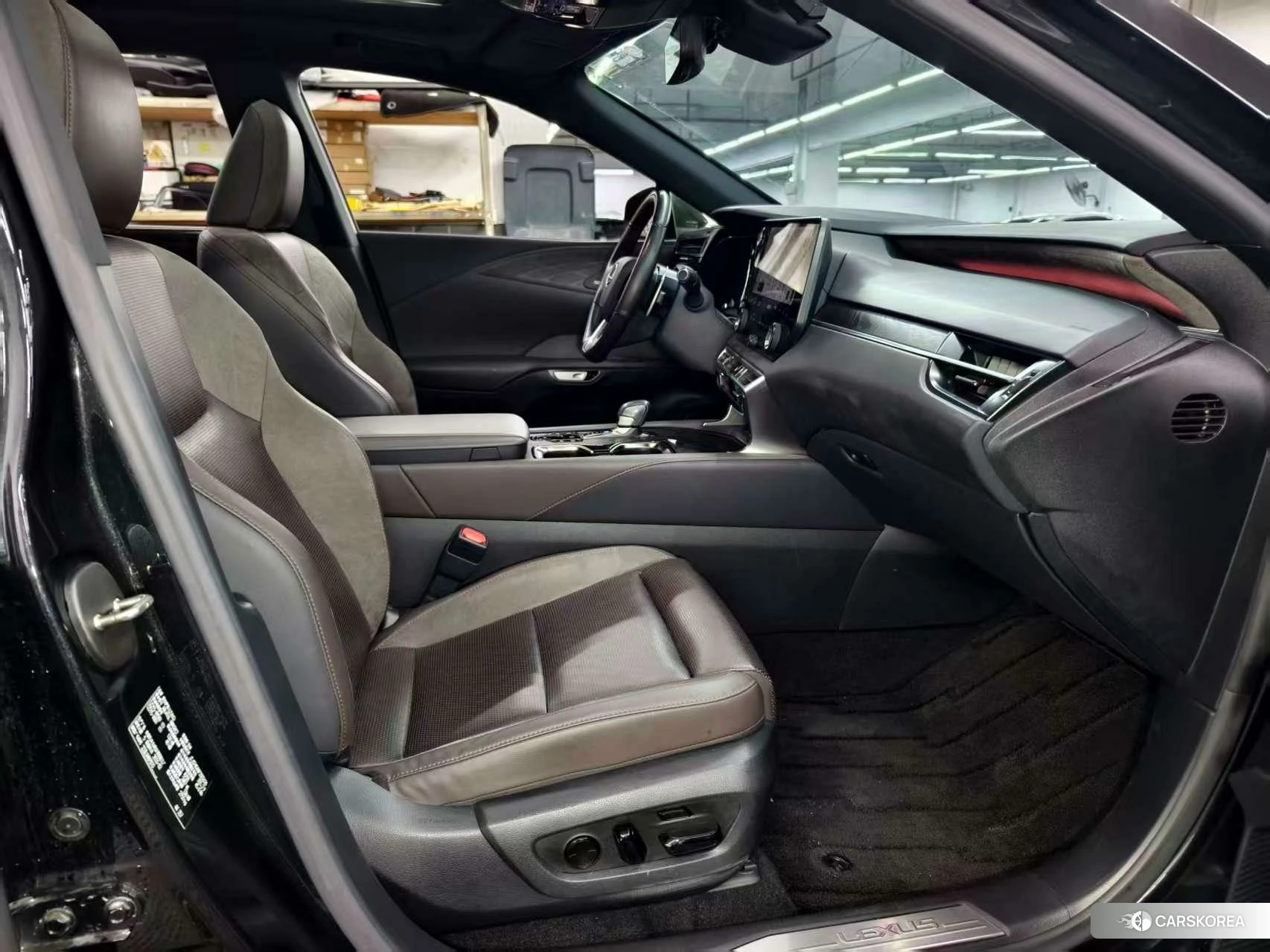 Lexus RX PHEV 2023 Черный из Китая, фото 5