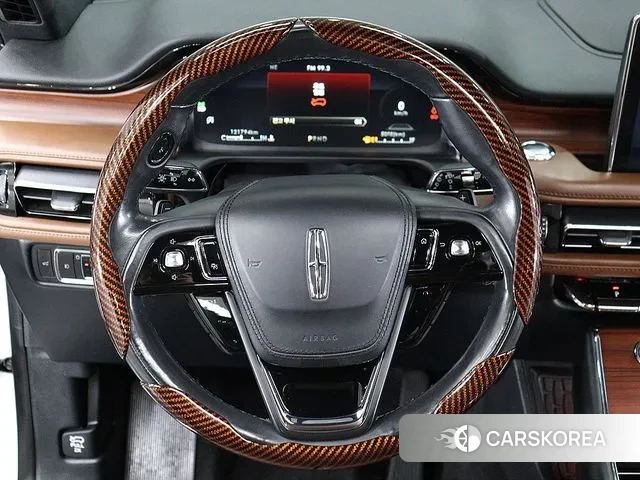 Lincoln Aviator 2nd generation 2021 Белый из Кореи, фото 5