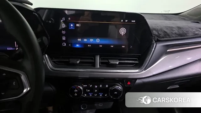 Chevrolet (GM Daewoo) Trax Crossover 2024 Белый из Кореи, фото 5