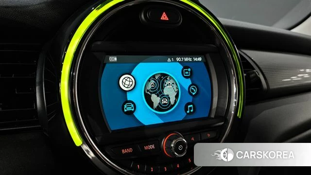 Mini Cooper 2019 Жемчужный цвет из Кореи, фото 5